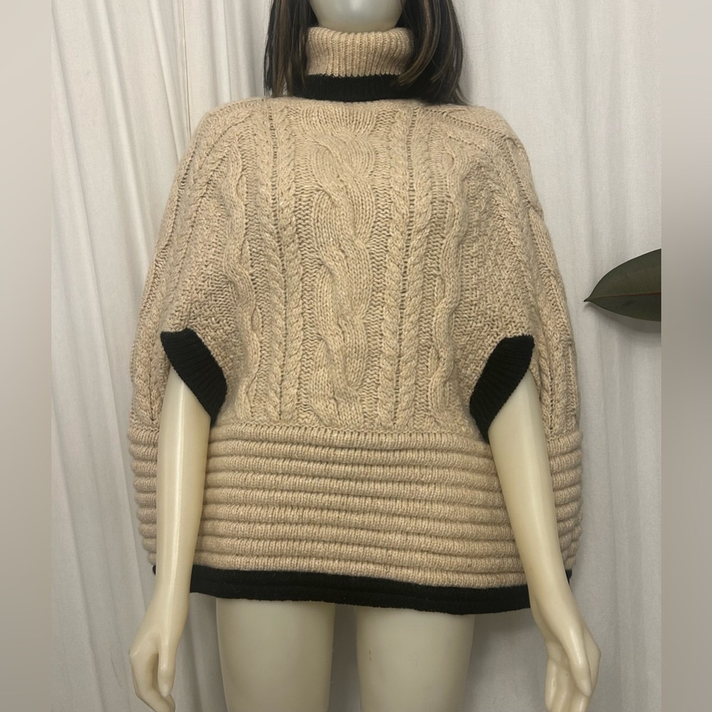 Moschino 🇮🇹 Cheapandchic Attica Cape Sz 6 Women’s Wool Knit Poncho Tan and Black - Picture 3 of 12